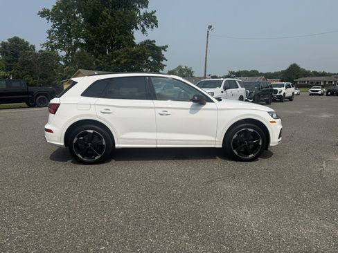 Used 2019 Audi SQ5 Premium Plus w/ Premium Plus Package AWD/4WD image 2