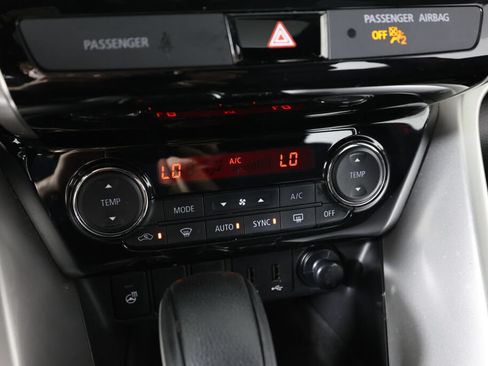 Used 2020 Mitsubishi Eclipse Cross SEL AWD/4WD image 35