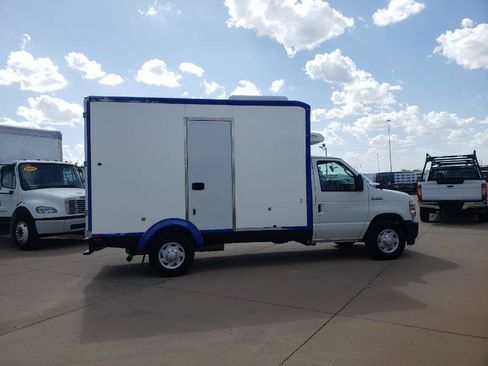 Used 2023 Ford E-350 and Econoline 350 Super Duty w/ Power Windows & Locks Group RWD image 6