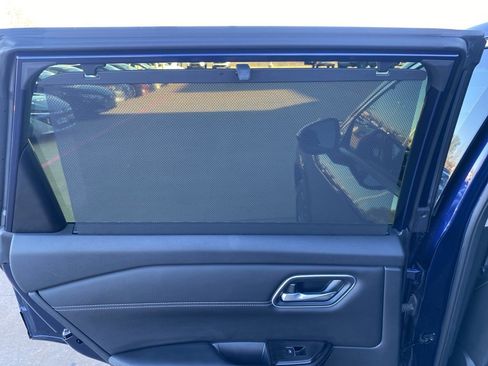 Used 2024 Nissan Rogue Platinum w/ Platinum Premium Package image 15