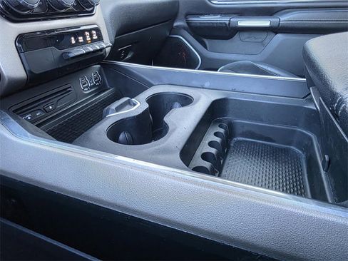 Used 2019 RAM 1500 Laramie image 24