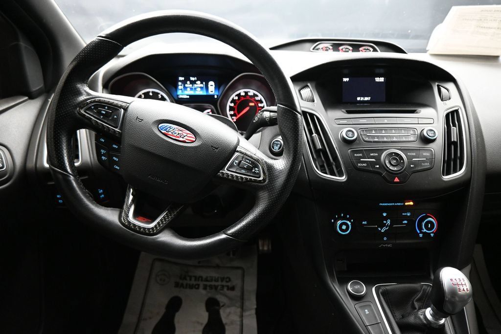 Used 2017 Ford Focus ST FWD image 14