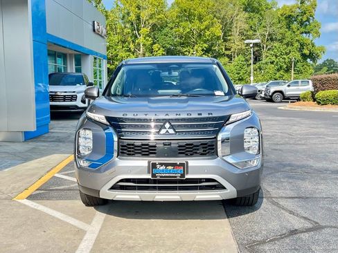 Used 2024 Mitsubishi Outlander SE image 12