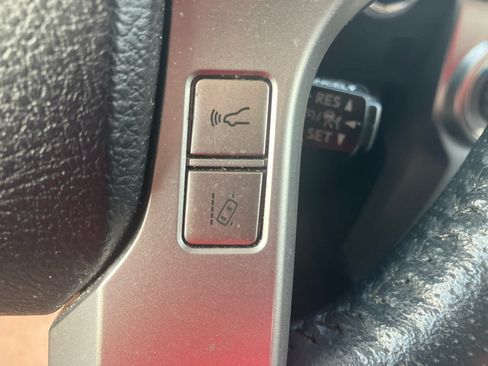 Used 2023 Toyota 4Runner Limited AWD/4WD image 19