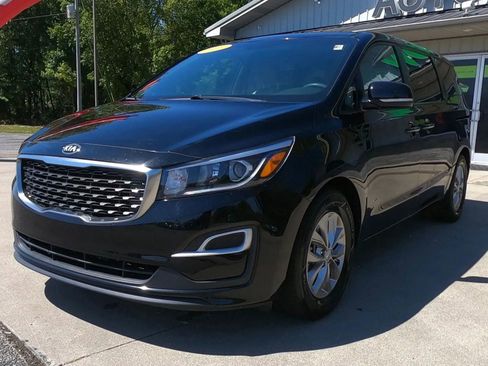 Used 2019 Kia Sedona L image 3