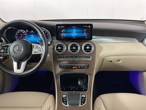 Used 2022 Mercedes-Benz GLC 300 4MATIC image 16