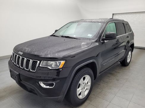 Used 2017 Jeep Grand Cherokee Laredo w/ Quick Order Package 23E image 2