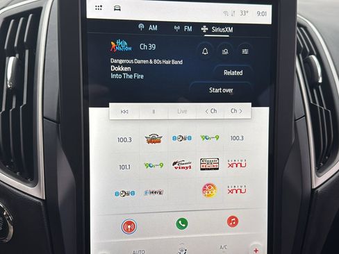 Used 2022 Ford Edge SEL w/ Convenience Package image 17