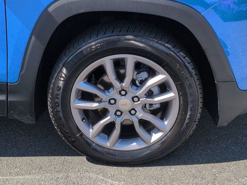 Certified 2024 GMC Terrain SLT AWD/4WD image 27