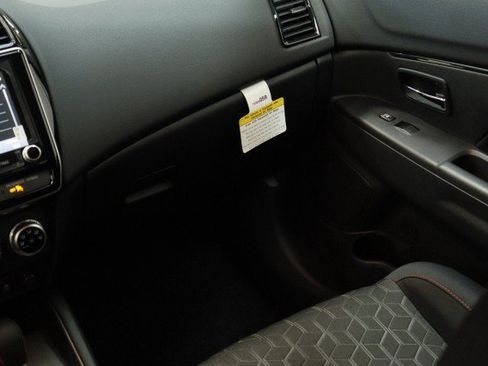 New 2026 Mitsubishi Outlander Sport LE AWD/4WD image 21