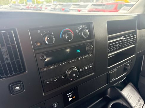 Used 2024 GMC Savana 2500 w/ Driver Convenience Package RWD image 20
