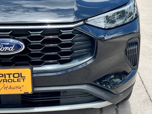 Used 2025 Ford Escape ST-Line AWD/4WD image 7