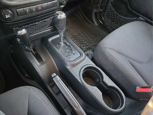 Used 2017 Jeep Wrangler Unlimited Sport w/ Connectivity Group image 25