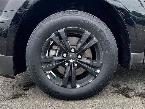 Used 2017 Chevrolet Equinox LS FWD image 9