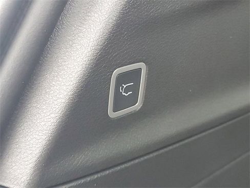 New 2026 Chrysler Pacifica Limited w/ Trailer Tow Group image 9