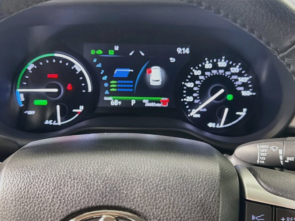 Used 2025 Toyota Sienna XLE FWD image 19