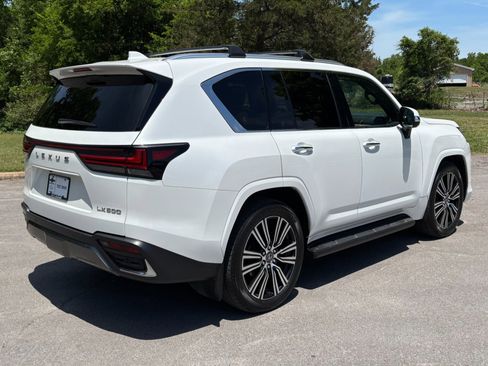 Used 2025 Lexus LX 600 4WD w/ Accessory Package (2T) image 3