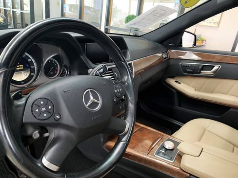Used 2012 Mercedes-Benz E 350 4MATIC Sedan image 8