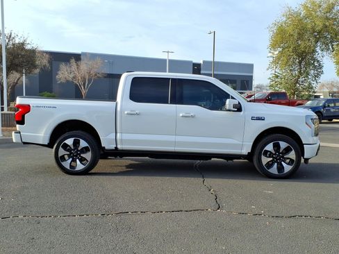 Used 2025 Ford F150 Lightning Platinum image 6