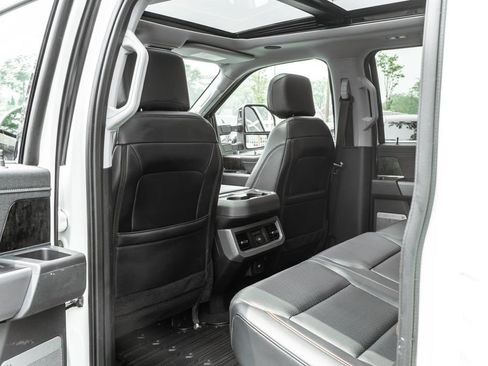 Used 2025 Ford F350 Lariat w/ Lariat Ultimate Package AWD/4WD image 28