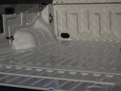 New 2025 Ford Ranger XLT w/ FX4 Off-Road Package image 8