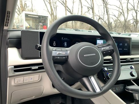 Used 2025 Hyundai Tucson SEL image 36