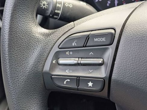 Used 2022 Hyundai Kona SE FWD image 21