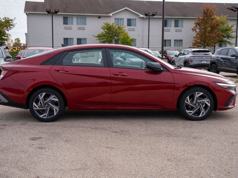 New 2025 Hyundai Elantra Sport image 8