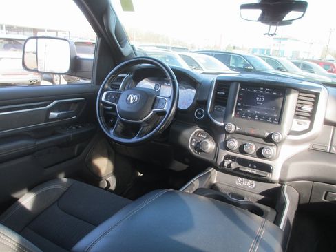 Used 2021 RAM 1500 Big Horn image 19