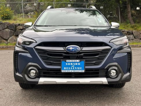 Certified 2023 Subaru Outback Touring XT AWD/4WD image 5