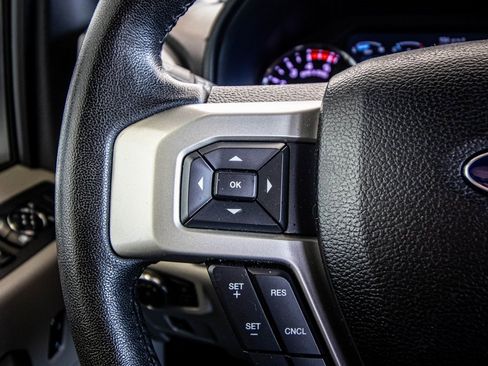 Used 2017 Ford F250 XLT w/ XLT Premium Package image 30