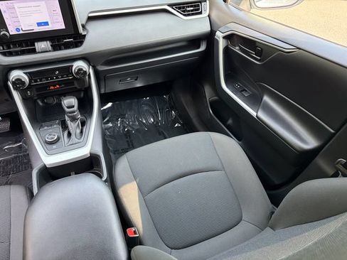 Certified 2025 Toyota RAV4 LE AWD/4WD image 22