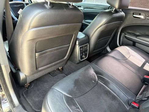 Used 2014 Chrysler 300 C AWD/4WD image 19