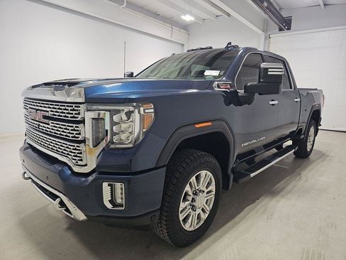 Used 2020 GMC Sierra 2500 Denali w/ Denali Ultimate Package AWD/4WD image 3