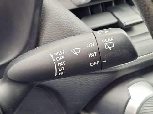 Used 2024 Toyota RAV4 LE image 33