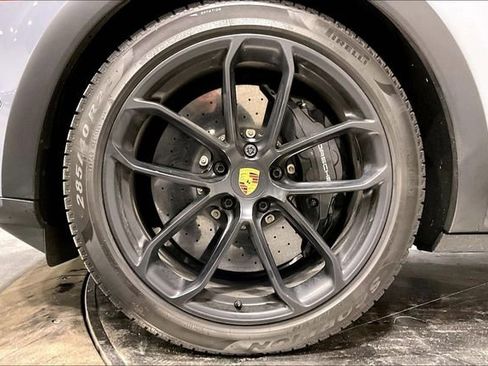 Used 2024 Porsche Cayenne Turbo GT image 8