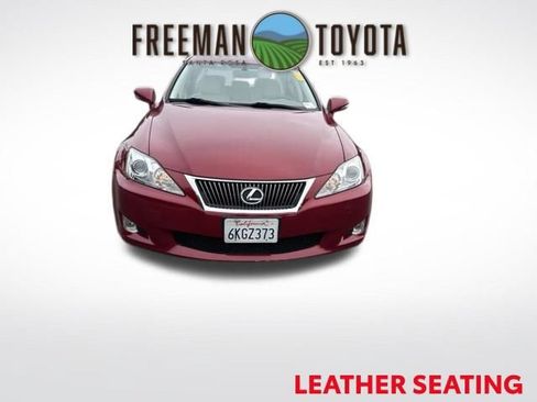Used 2009 Lexus IS 350 w/ Premium Pkg RWD image 3