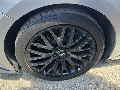 Used 2016 Ford Mustang GT w/ GT Performance Package RWD image 9