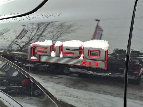 Used 2020 Ford F150 XLT w/ Equipment Group 302A Luxury image 9