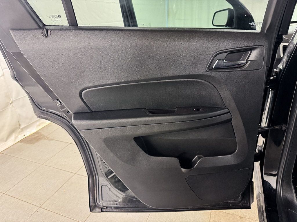 Used 2016 GMC Terrain SLE AWD/4WD image 15