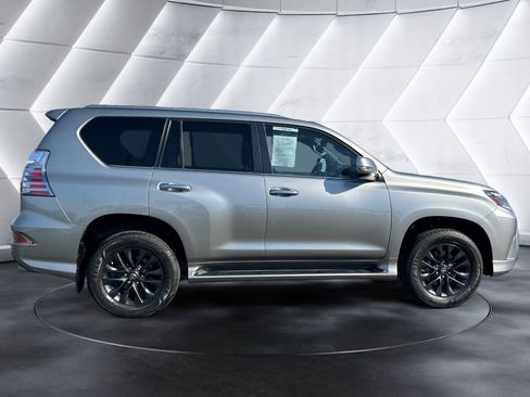 Used 2022 Lexus GX 460 Premium w/ Premium Package AWD/4WD image 6