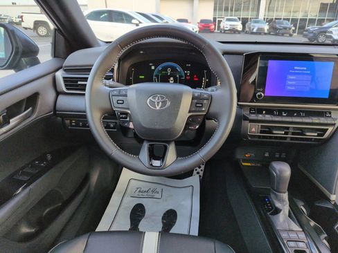 Certified 2025 Toyota Camry SE image 13