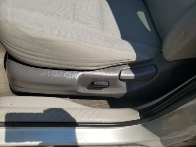 Used 2010 Ford Escape XLT FWD image 15