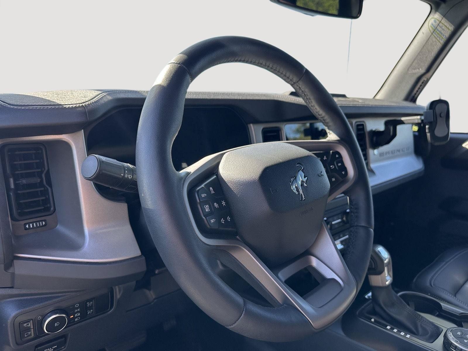 Used 2025 Ford Bronco Outer Banks AWD/4WD image 11