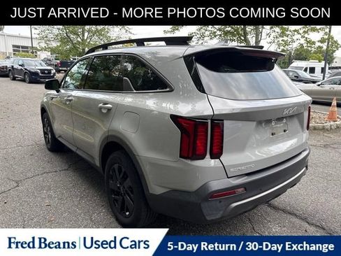 Used 2023 Kia Sorento S AWD/4WD image 9