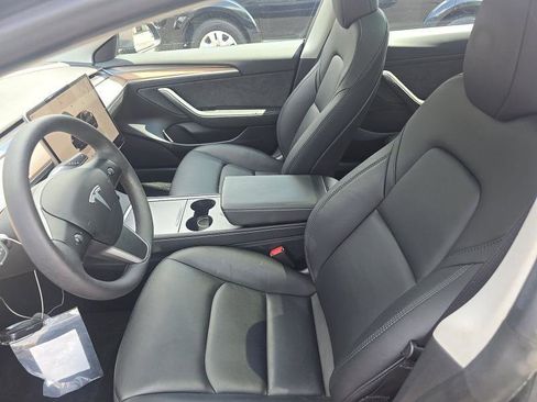 Used 2019 Tesla Model 3 Standard Range Plus RWD image 7