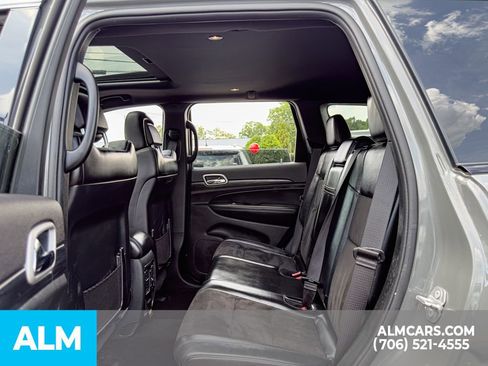 Used 2020 Jeep Grand Cherokee Altitude AWD/4WD image 15