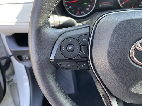 Certified 2021 Toyota RAV4 XLE Premium AWD/4WD image 21