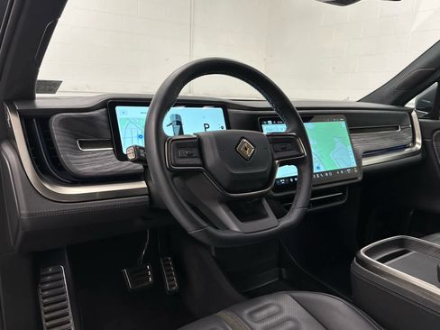 Used 2023 Rivian R1S Adventure image 10