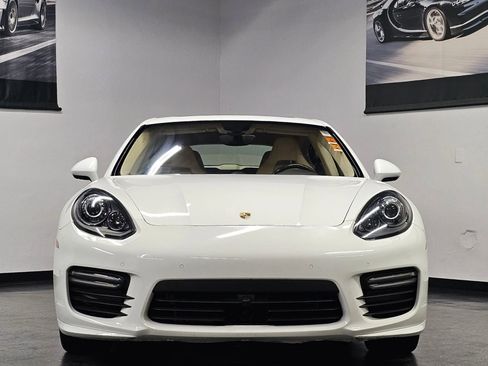 Used 2014 Porsche Panamera GTS image 3